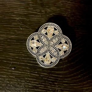 Premier Designs brooch/pendant